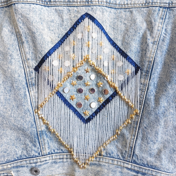 DAKOTA BLUE Vintage 80's Studded Beaded Fringe Cropped Light Wash Denim Jacket - Picture 11 of 14